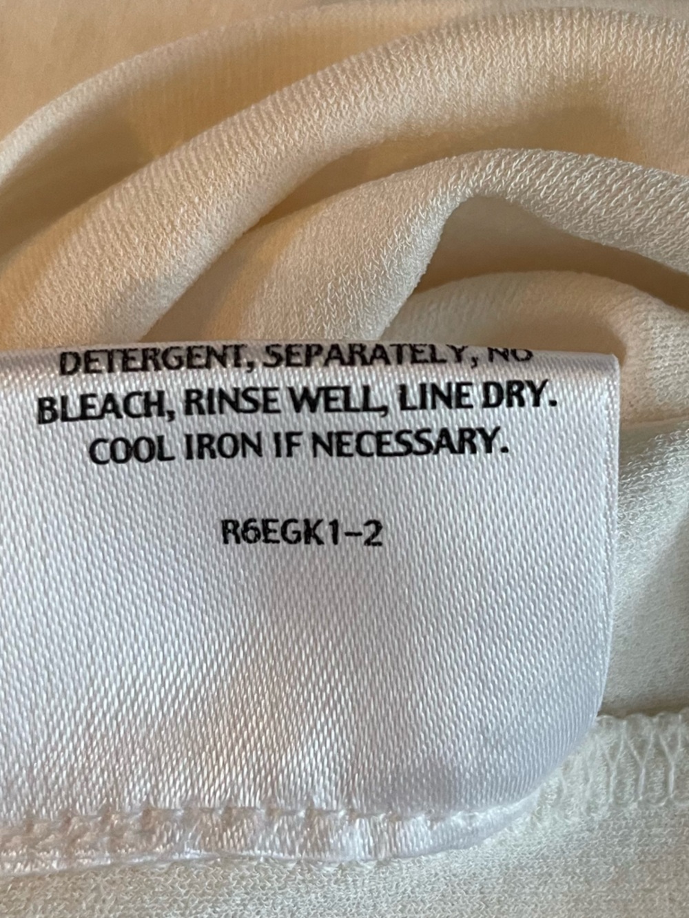 Eileen Fisher 100% Silk Cream Neutral Scoop Neck Tank Top Layering Summer Staple - Picture 6 of 8